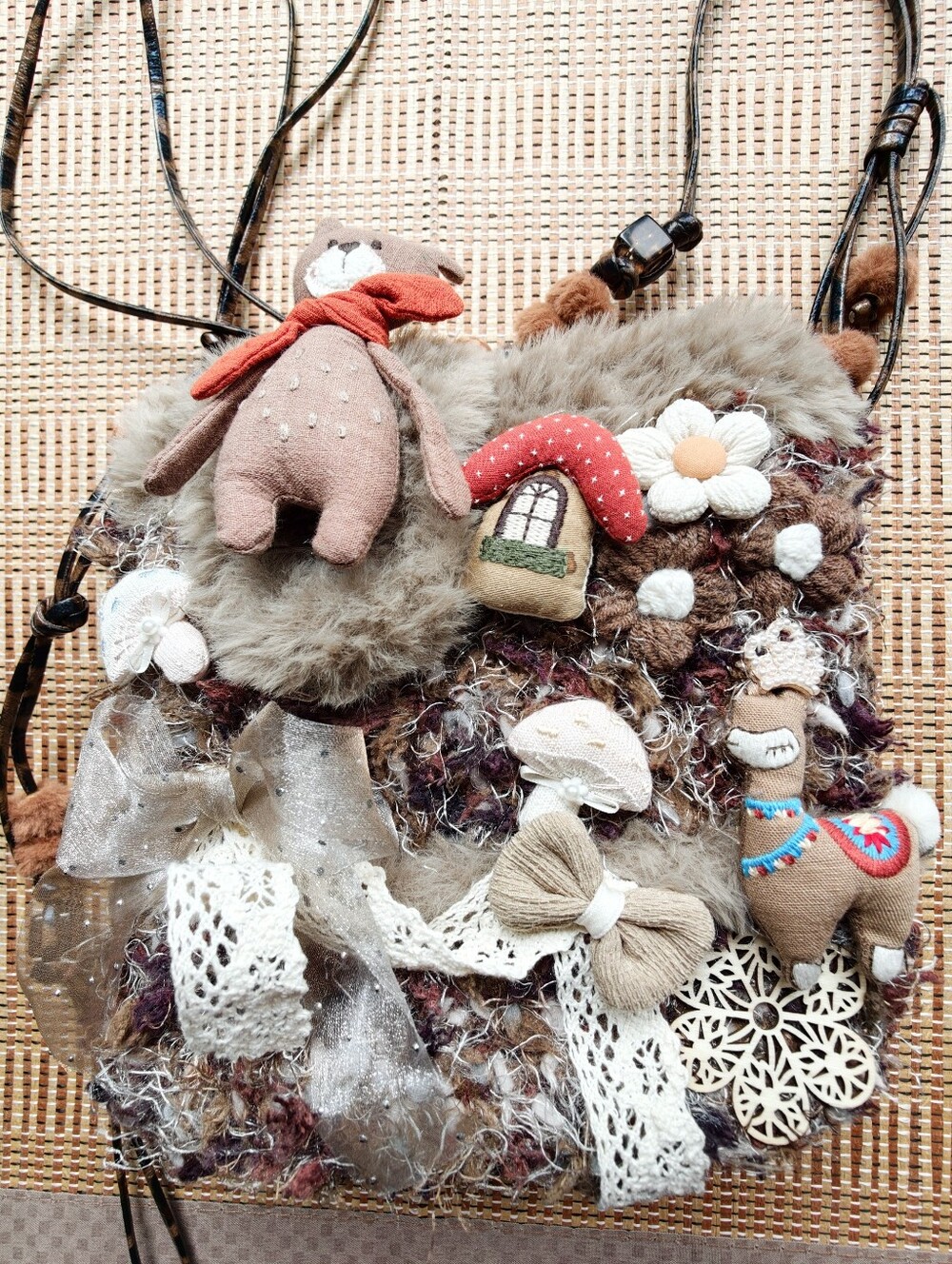 Handmade Plush Bear and Floral Crossbody Bag, Crochet Cottagecore Shoulder Bag - Picture 5 of 16